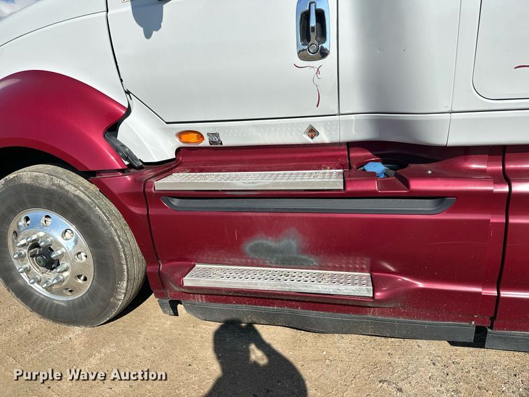 image for item DT6368 2014 International Prostar+ 122 semi truck