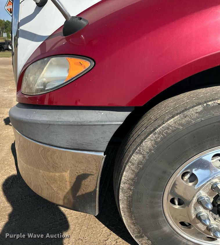 image for item DT6368 2014 International Prostar+ 122 semi truck