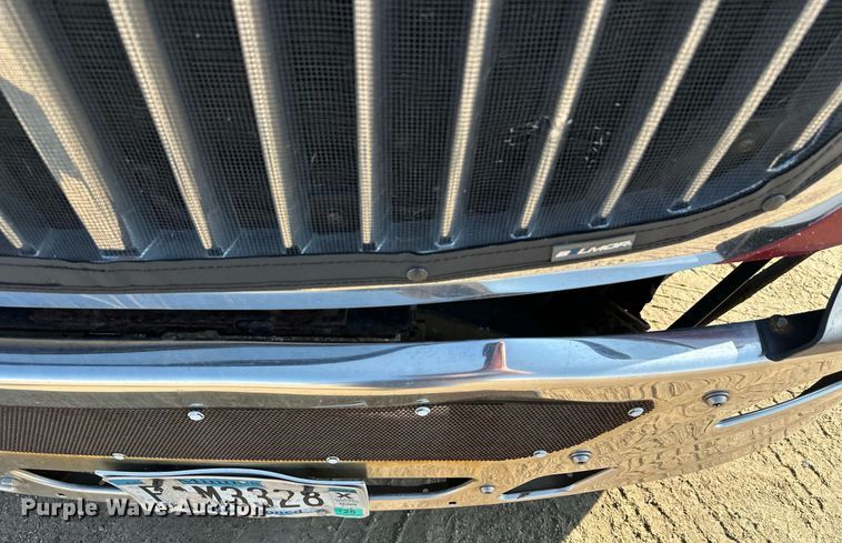 image for item DT6368 2014 International Prostar+ 122 semi truck