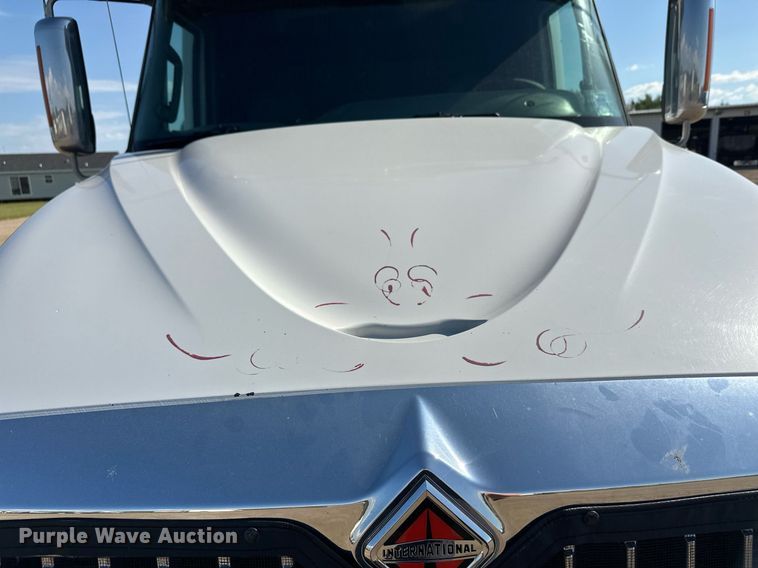 image for item DT6368 2014 International Prostar+ 122 semi truck