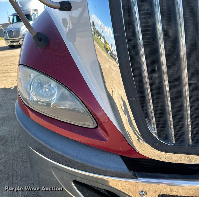 image for item DT6368 2014 International Prostar+ 122 semi truck