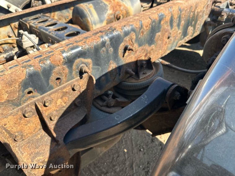 image for item DT6368 2014 International Prostar+ 122 semi truck