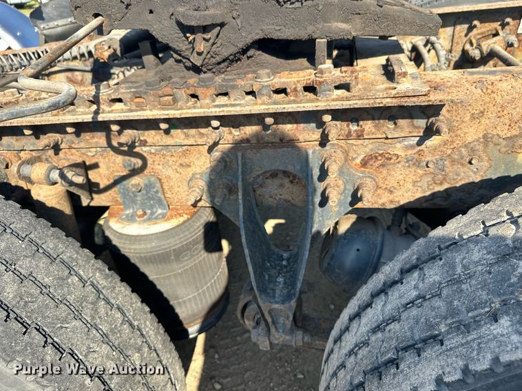 image for item DT6368 2014 International Prostar+ 122 semi truck