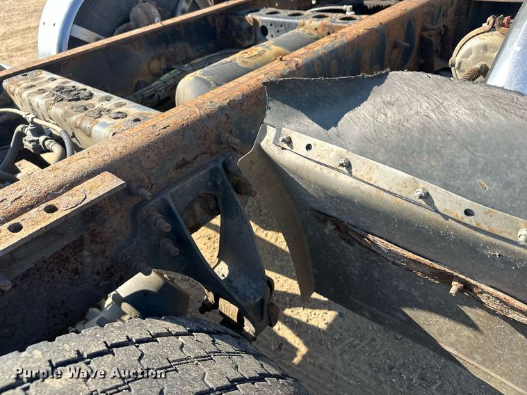 image for item DT6368 2014 International Prostar+ 122 semi truck