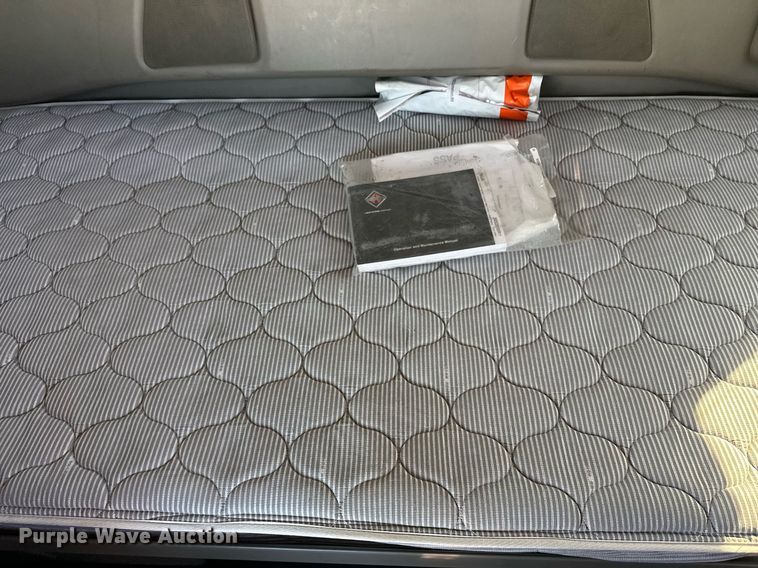 image for item DT6368 2014 International Prostar+ 122 semi truck