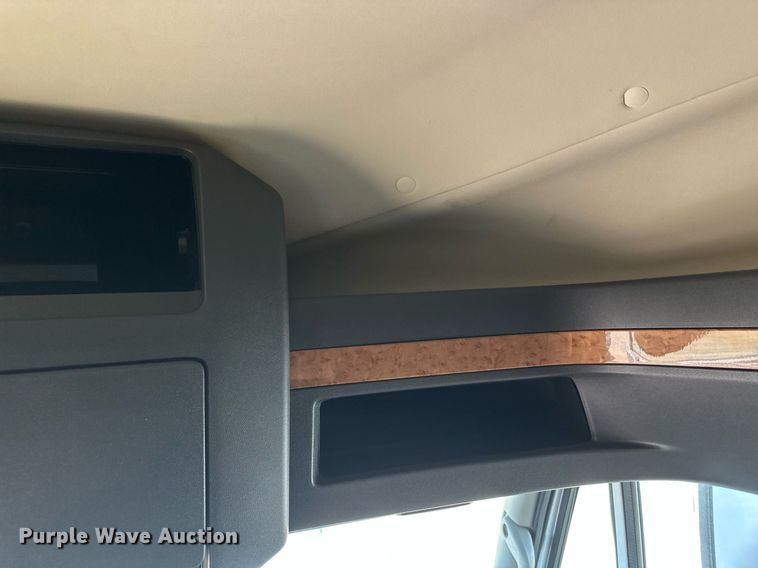 image for item DT6368 2014 International Prostar+ 122 semi truck