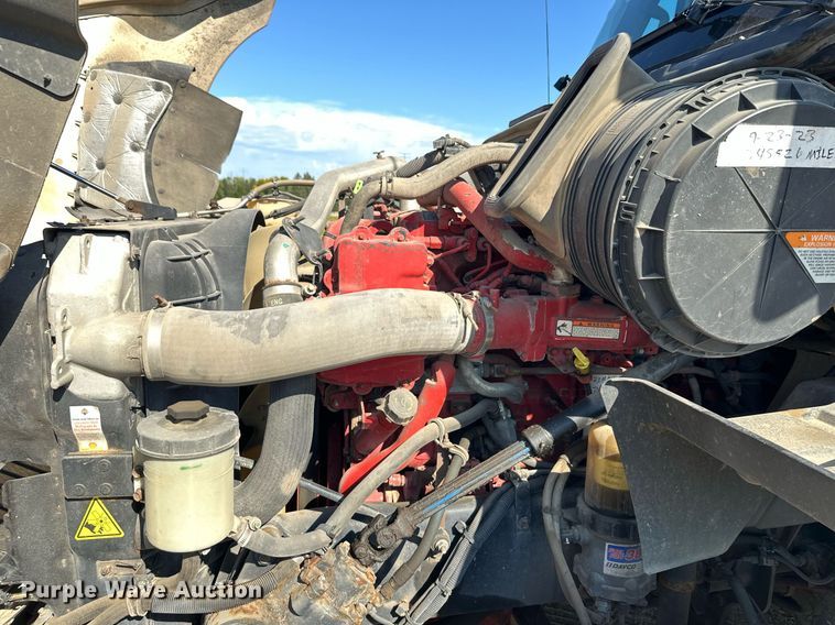 image for item DT6368 2014 International Prostar+ 122 semi truck