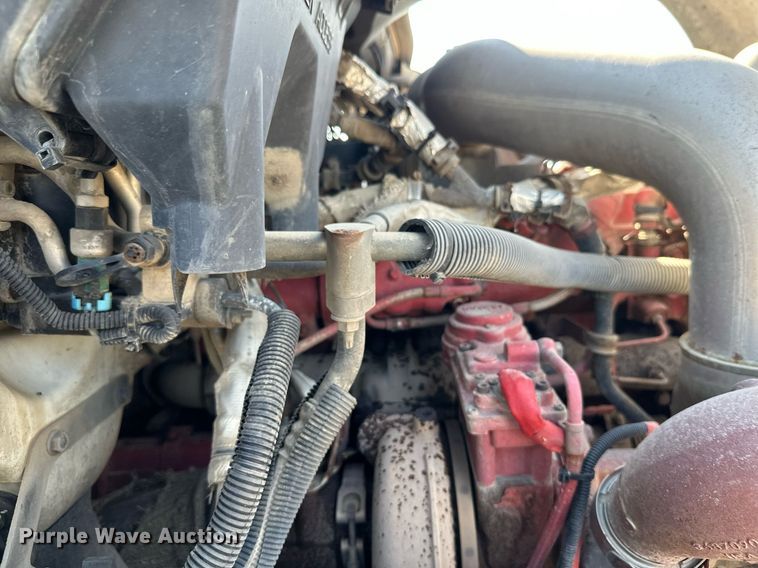 image for item DT6368 2014 International Prostar+ 122 semi truck