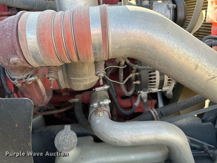 image for item DT6368 2014 International Prostar+ 122 semi truck