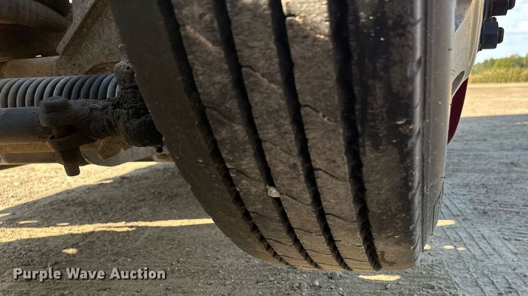 image for item DT6368 2014 International Prostar+ 122 semi truck