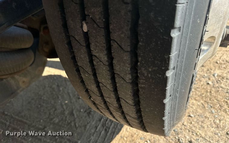 image for item DT6368 2014 International Prostar+ 122 semi truck