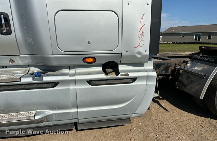 image for item DT6369 2015 International Prostar+ 122 semi truck