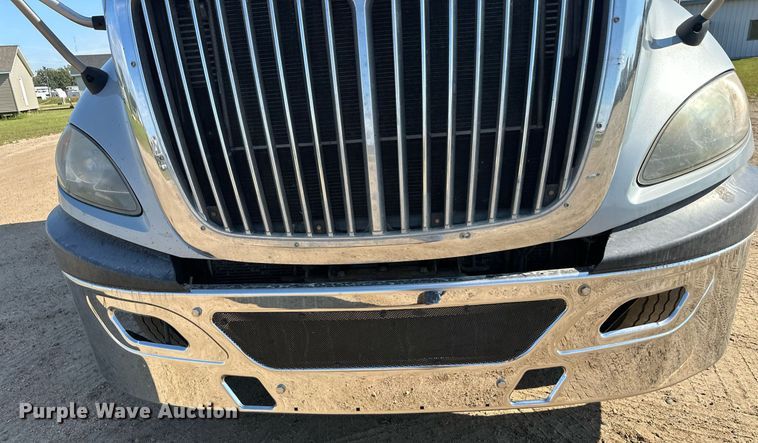 image for item DT6369 2015 International Prostar+ 122 semi truck