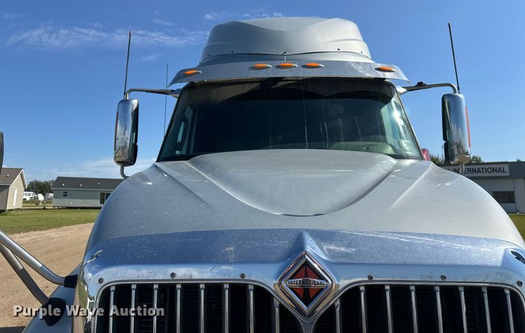 image for item DT6369 2015 International Prostar+ 122 semi truck