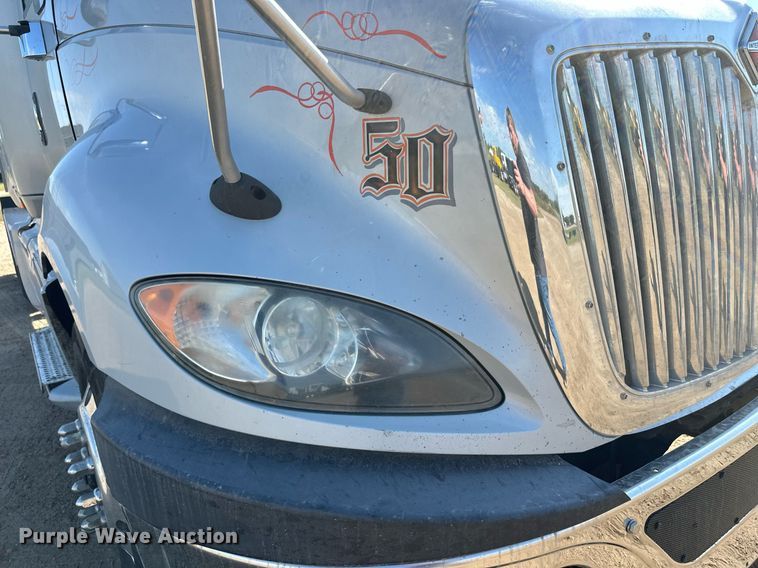 image for item DT6369 2015 International Prostar+ 122 semi truck