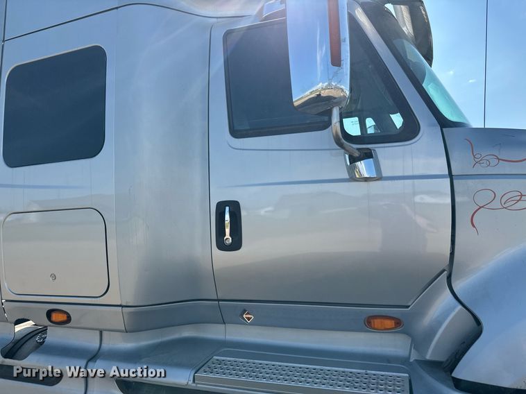 image for item DT6369 2015 International Prostar+ 122 semi truck