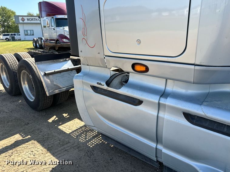 image for item DT6369 2015 International Prostar+ 122 semi truck