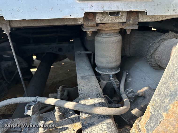 image for item DT6369 2015 International Prostar+ 122 semi truck