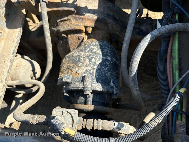 image for item DT6369 2015 International Prostar+ 122 semi truck