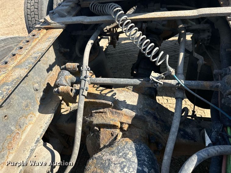 image for item DT6369 2015 International Prostar+ 122 semi truck