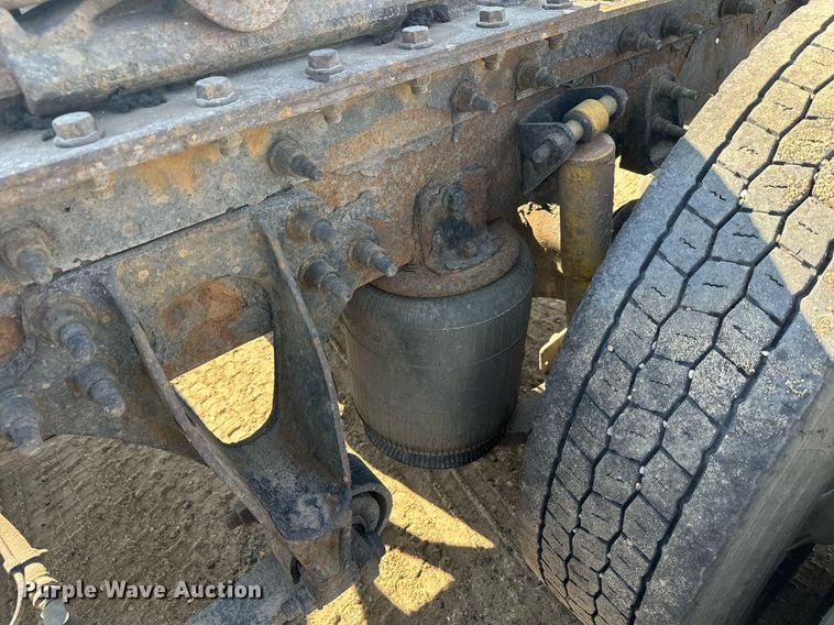 image for item DT6369 2015 International Prostar+ 122 semi truck