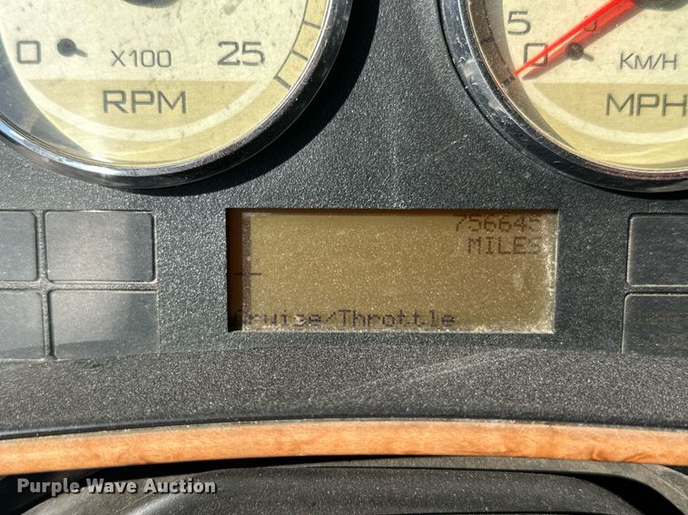 image for item DT6369 2015 International Prostar+ 122 semi truck