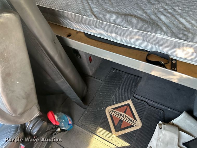 image for item DT6369 2015 International Prostar+ 122 semi truck