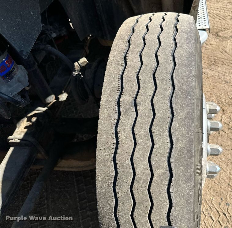 image for item DT6369 2015 International Prostar+ 122 semi truck