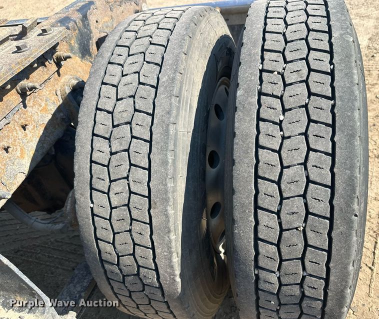 image for item DT6369 2015 International Prostar+ 122 semi truck