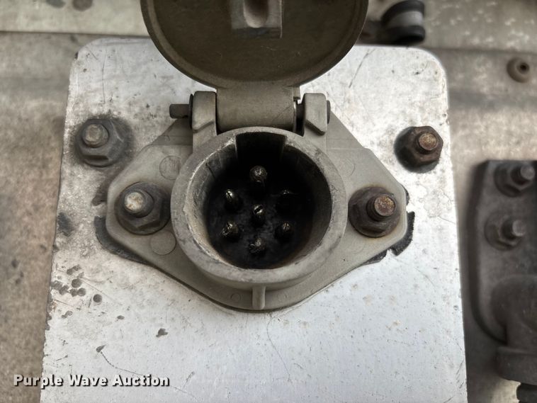 image for item DU1279 2012 Wabash refrigerated van trailer