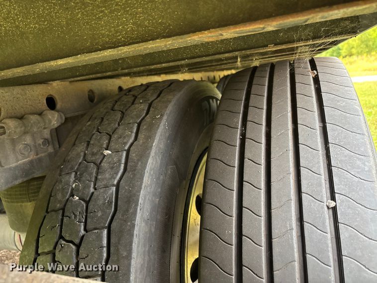 image for item DU1279 2012 Wabash refrigerated van trailer