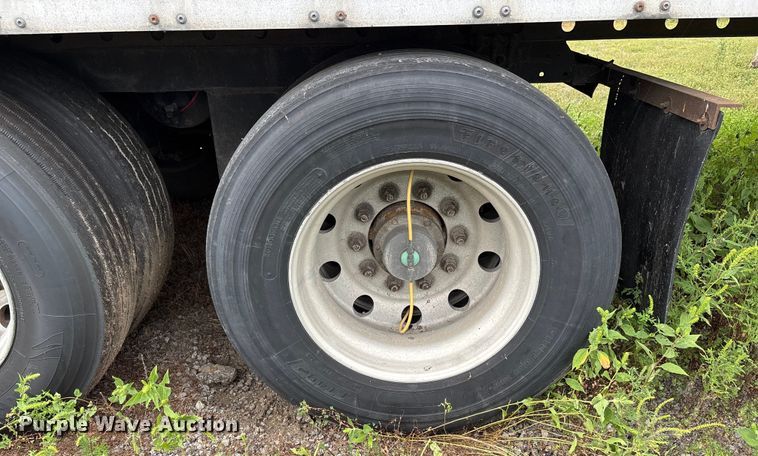 image for item DU1279 2012 Wabash refrigerated van trailer