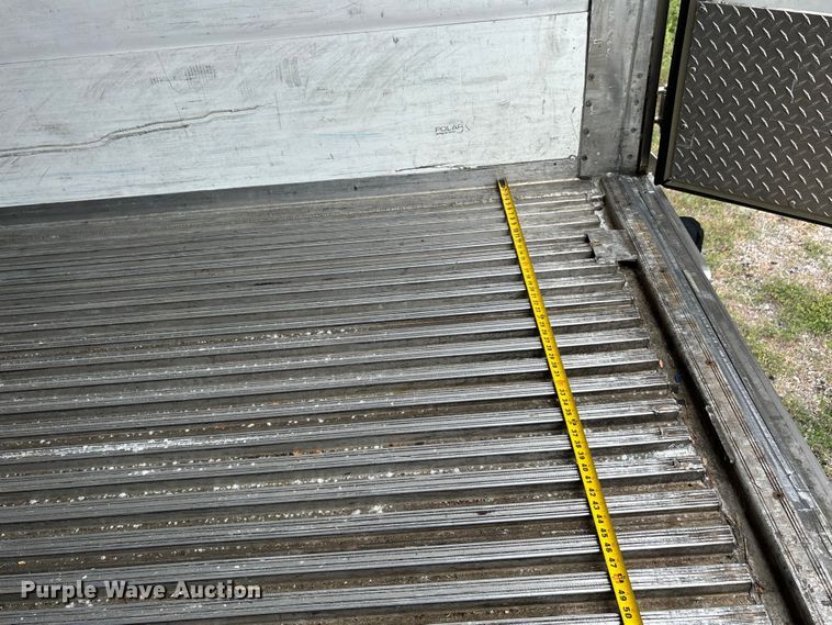 image for item DU1280 2014 Wabash refrigerated van trailer