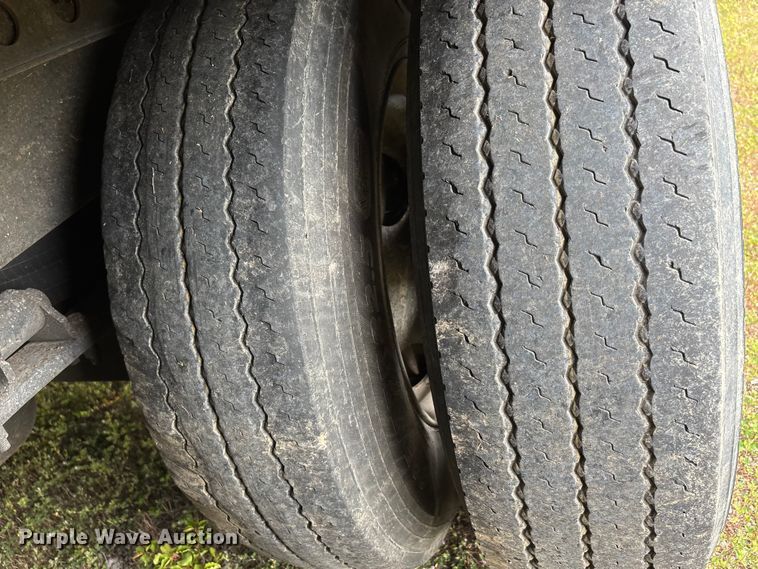 image for item DU1280 2014 Wabash refrigerated van trailer