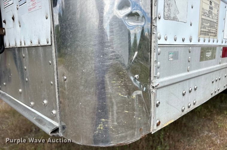 image for item DU1281 2013 Wabash refrigerated van trailer