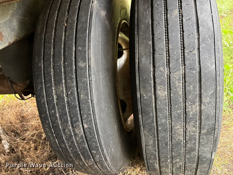 image for item DU1281 2013 Wabash refrigerated van trailer