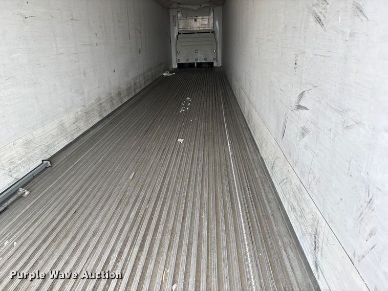 image for item DU1282 2013 Wabash refrigerated van trailer