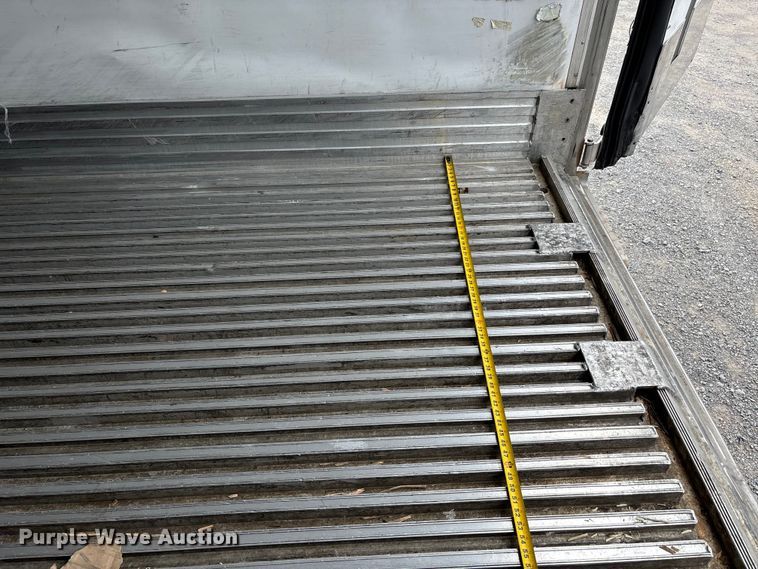 image for item DU1283 2015 Utility 3000R refrigerated van trailer