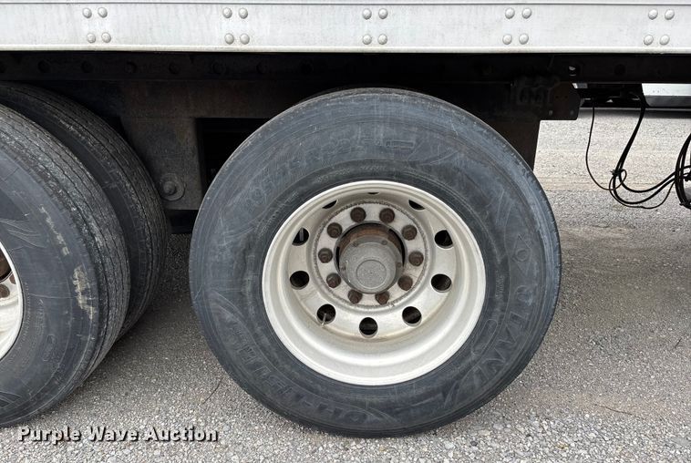 image for item DU1283 2015 Utility 3000R refrigerated van trailer