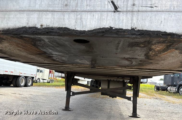 image for item DU1284 2007 Utility 3000R refrigerated van trailer