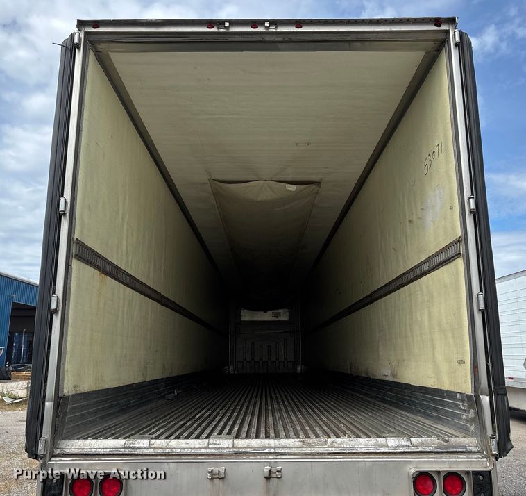 image for item DU1284 2007 Utility 3000R refrigerated van trailer