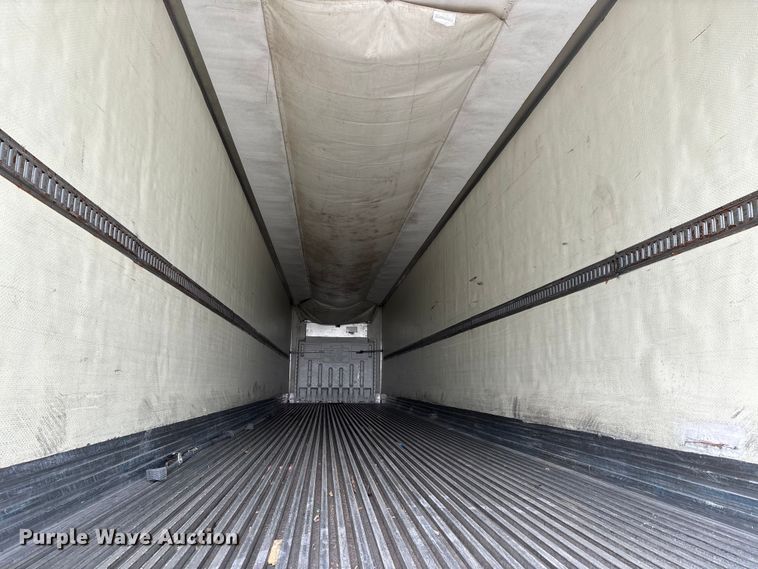 image for item DU1284 2007 Utility 3000R refrigerated van trailer