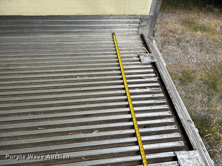 image for item DU1284 2007 Utility 3000R refrigerated van trailer