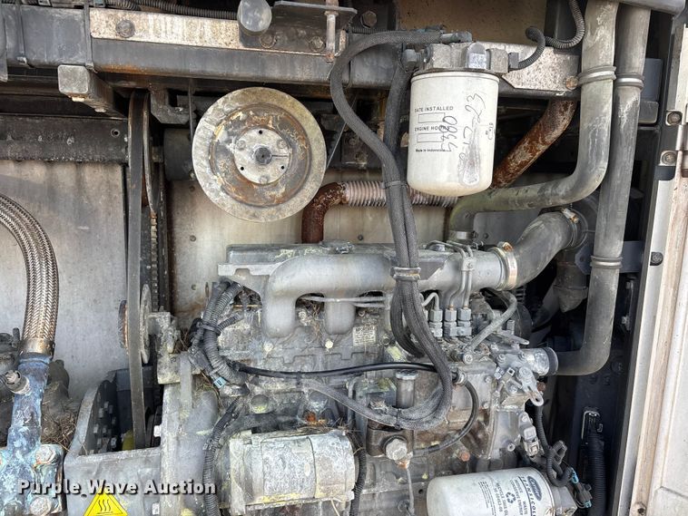 image for item DU1284 2007 Utility 3000R refrigerated van trailer