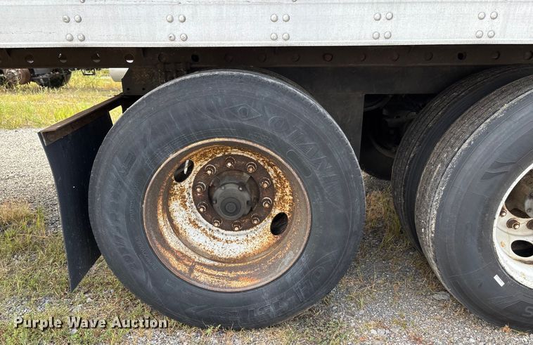 image for item DU1284 2007 Utility 3000R refrigerated van trailer