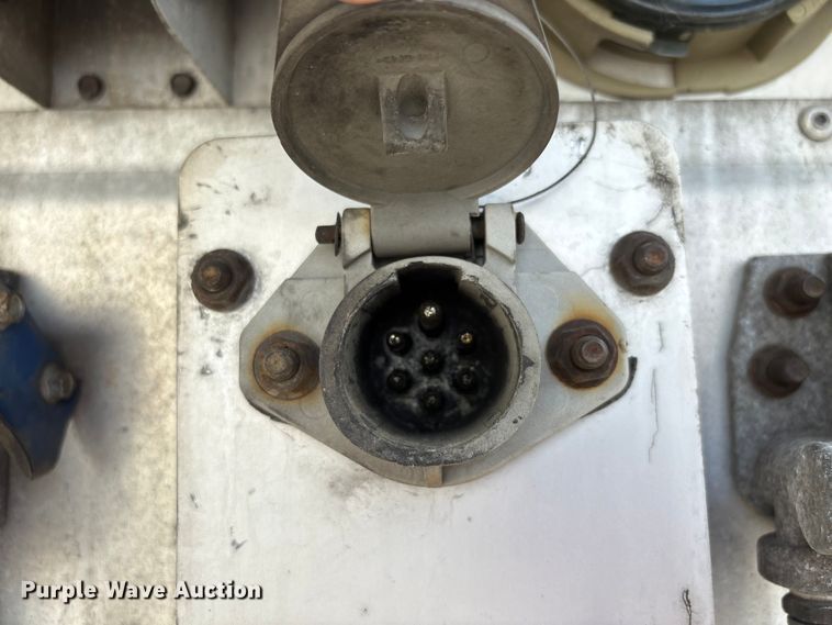 image for item DU1285 2014 Wabash refrigerated van trailer