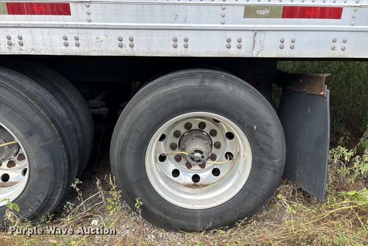 image for item DU1287 2013 Wabash refrigerated van trailer