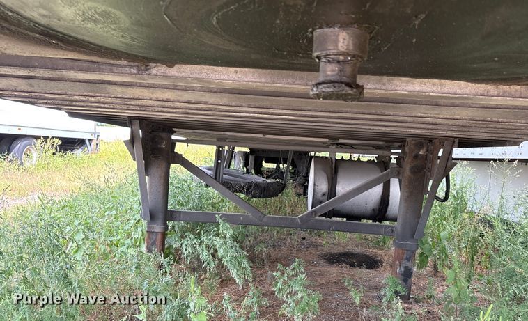 image for item DU1288 2014 Wabash refrigerated van trailer