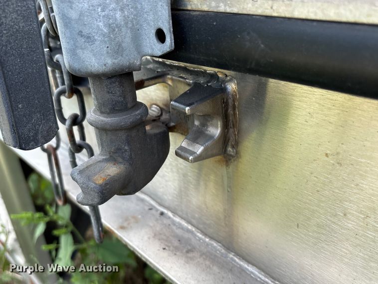 image for item DU1288 2014 Wabash refrigerated van trailer