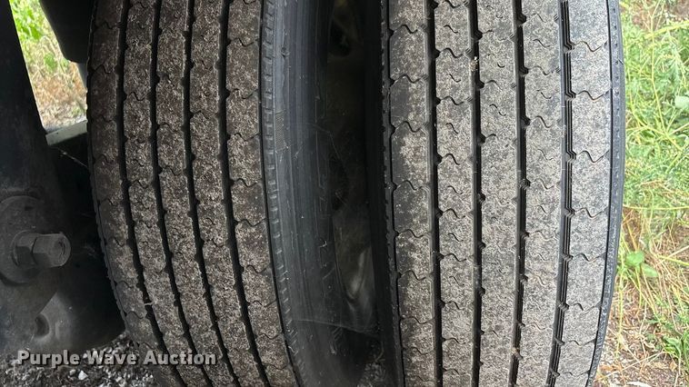 image for item DU1288 2014 Wabash refrigerated van trailer